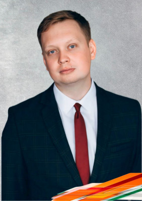 Гребенкин Игорь Сергеевич.