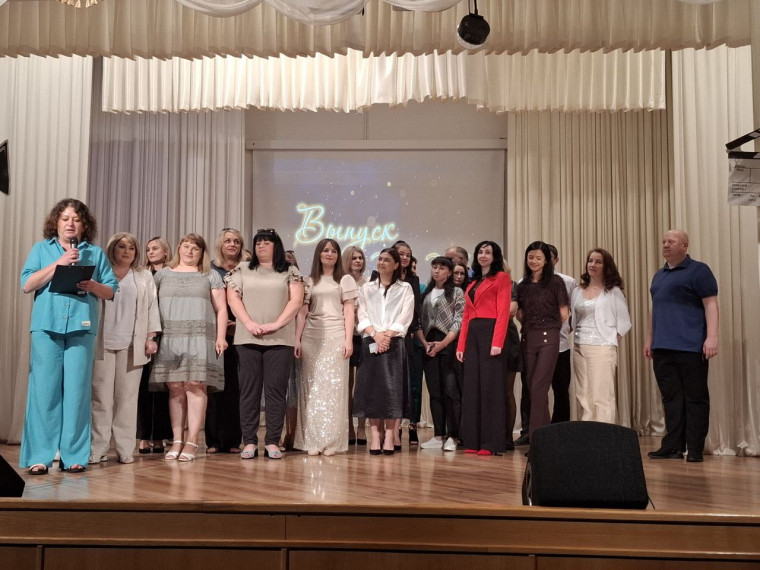 Выпускной бал для выпускников 9-х классов.